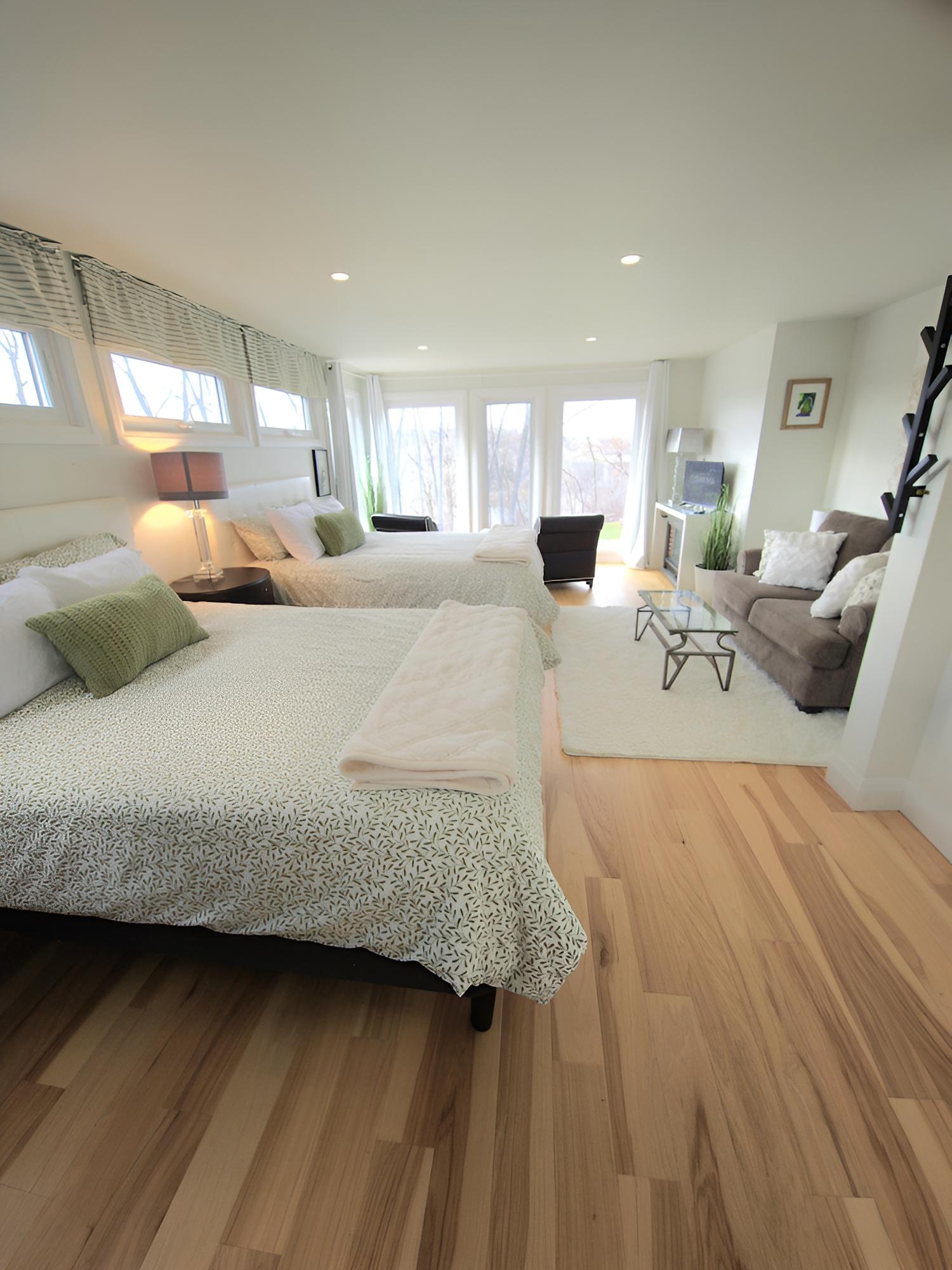 Luxury Suite photo 1