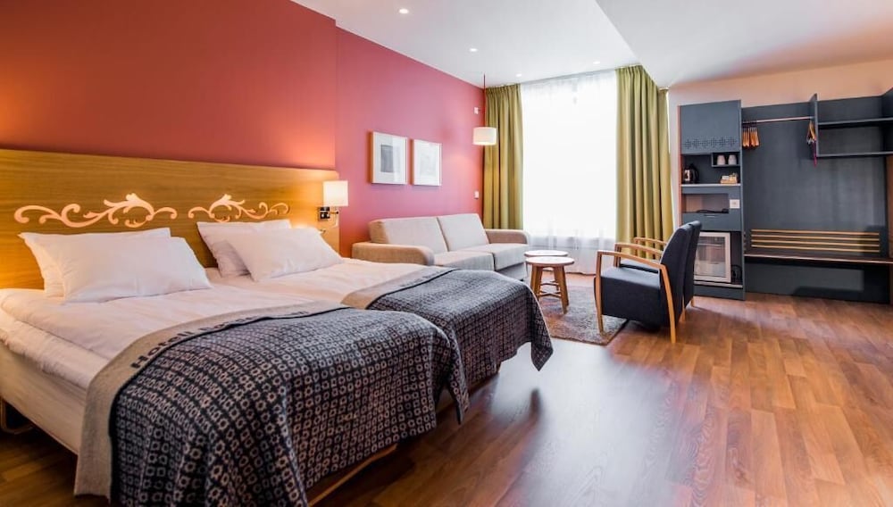 Deluxe Room - Photo 2