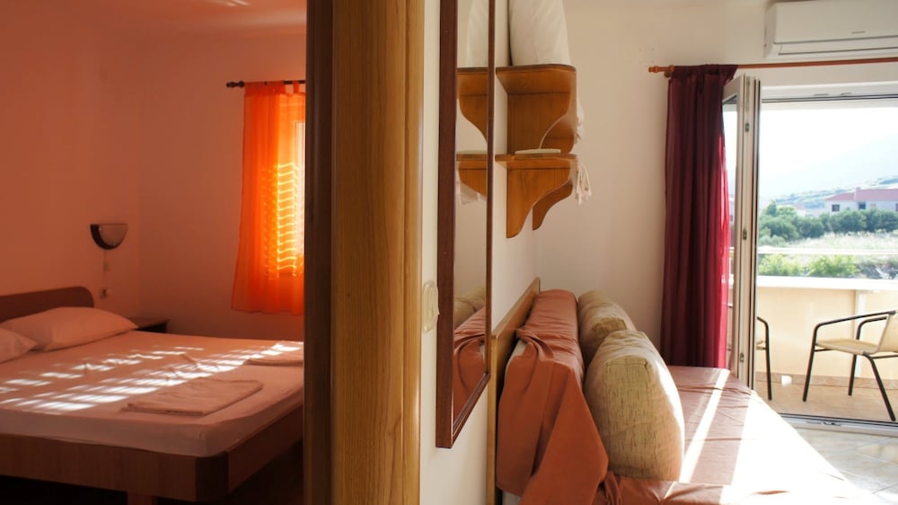 Standard Apartment, 1 Bedroom, Balcony, Sea View photo 3