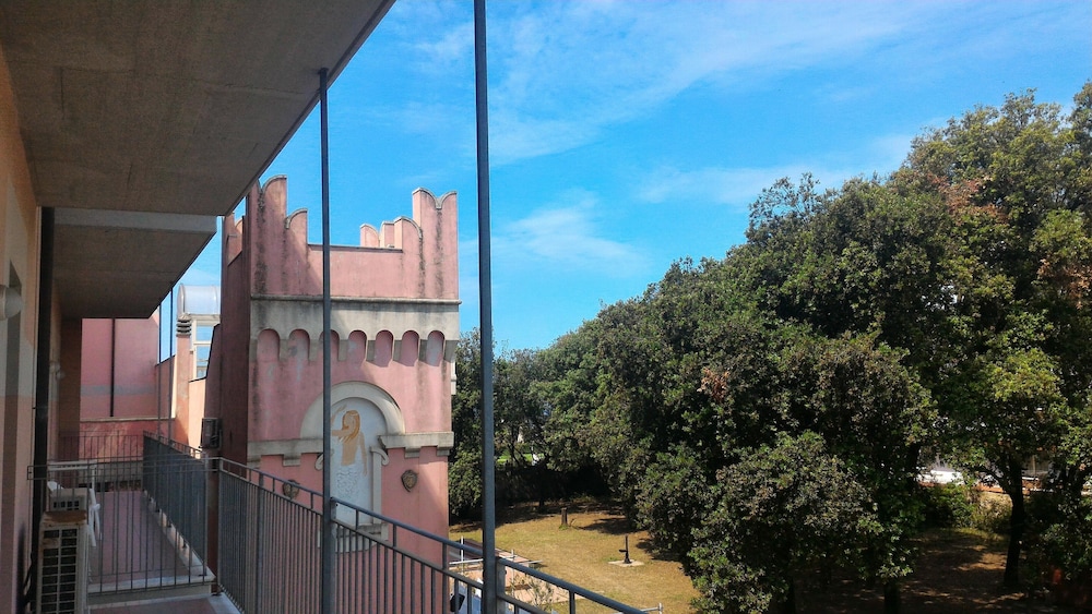 Apartment, 1 Bedroom, Balcony, Garden View