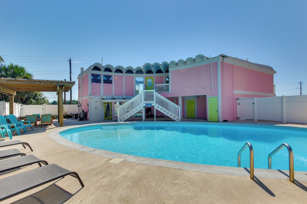 House (4 Bedrooms) photo 1