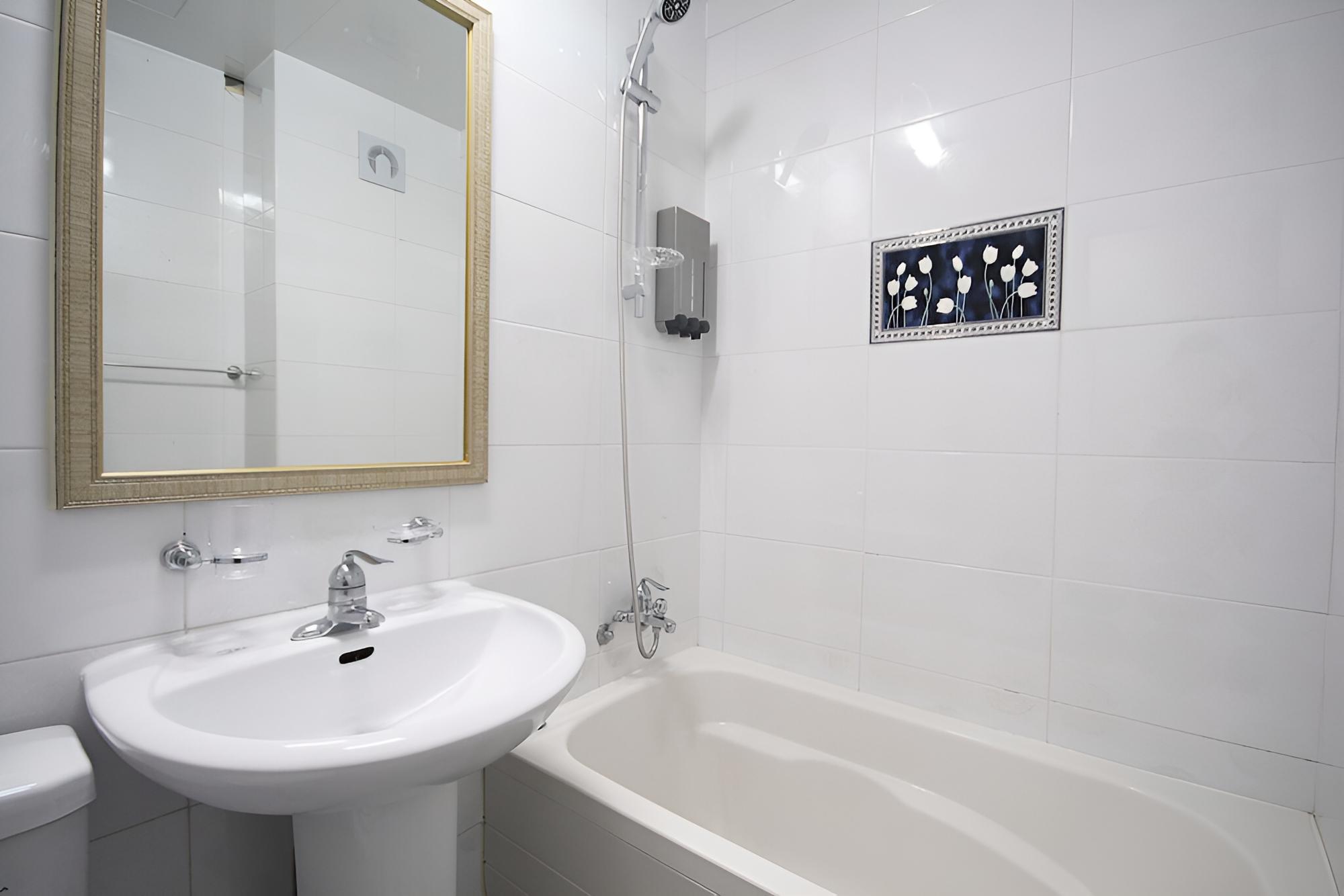 Room (Standard Room) - Photo 15