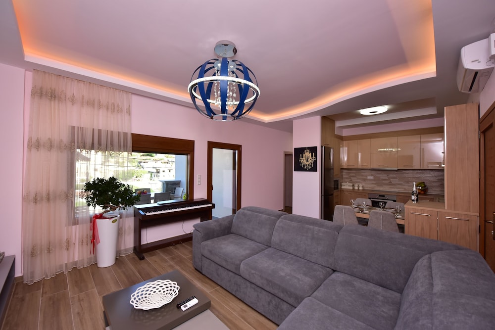 Deluxe Villa photo 1