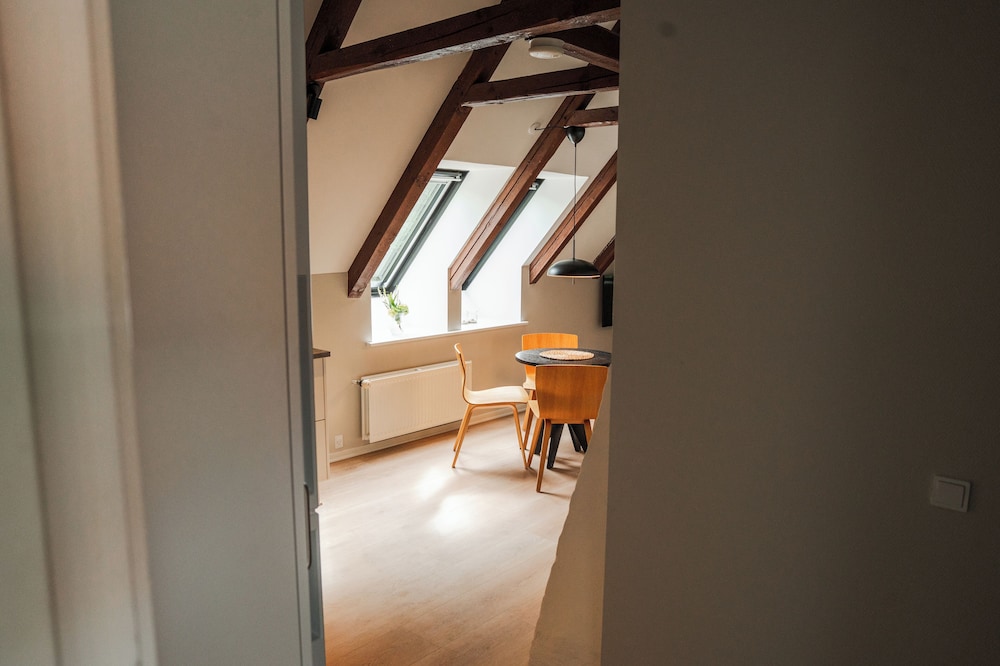 Apartment photo 2
