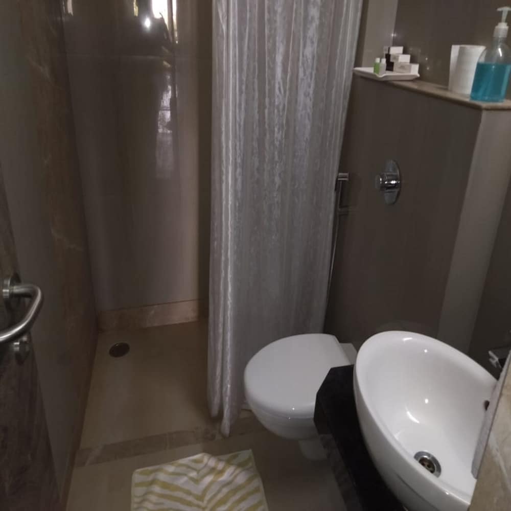 Deluxe Room - Photo 2