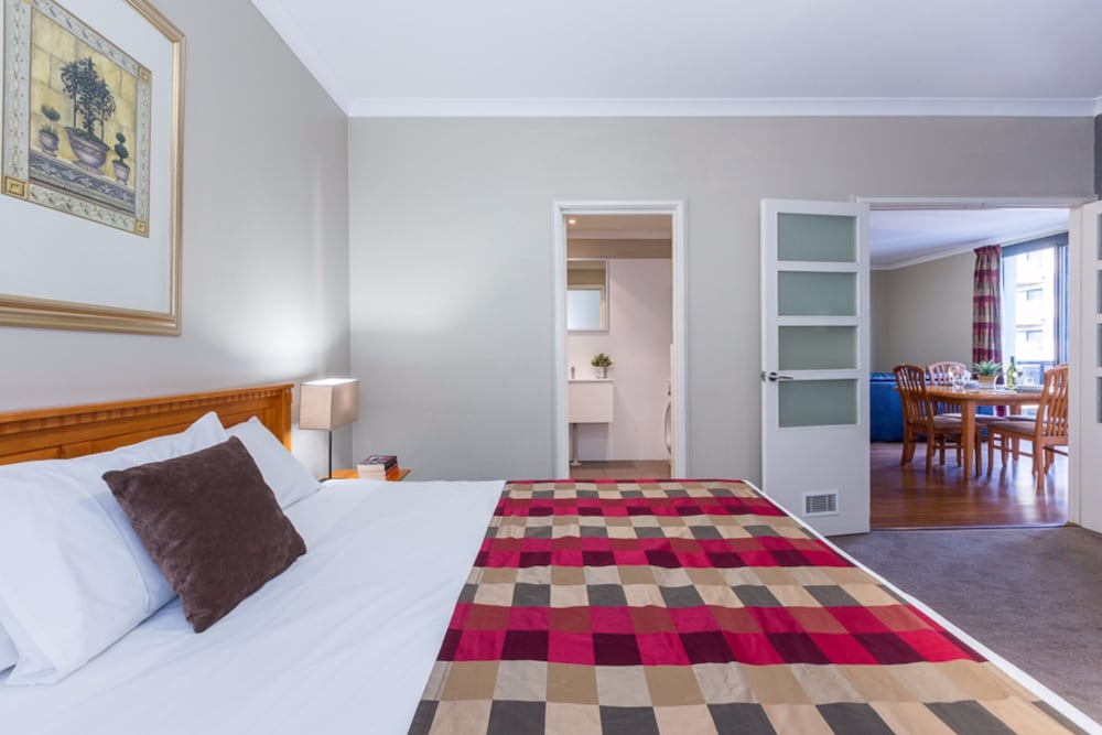 Disabled Two Bedroom 1.5 Bathroom Apartment photo 2