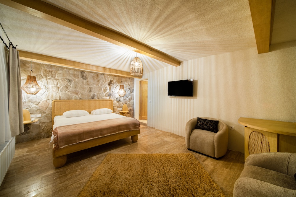Panoramic Room - Photo 2