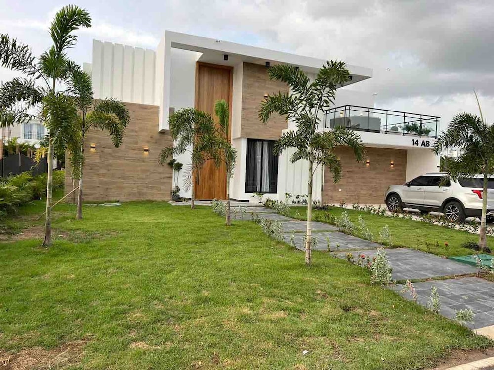 Villa, 6 Bedrooms, Accessible, Smoking
