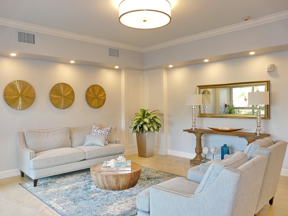 Condo, 2 Queen Beds (Cozy beachfront condo with pool and o) photo 3