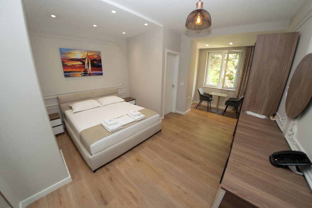 Standard Double Room photo 1