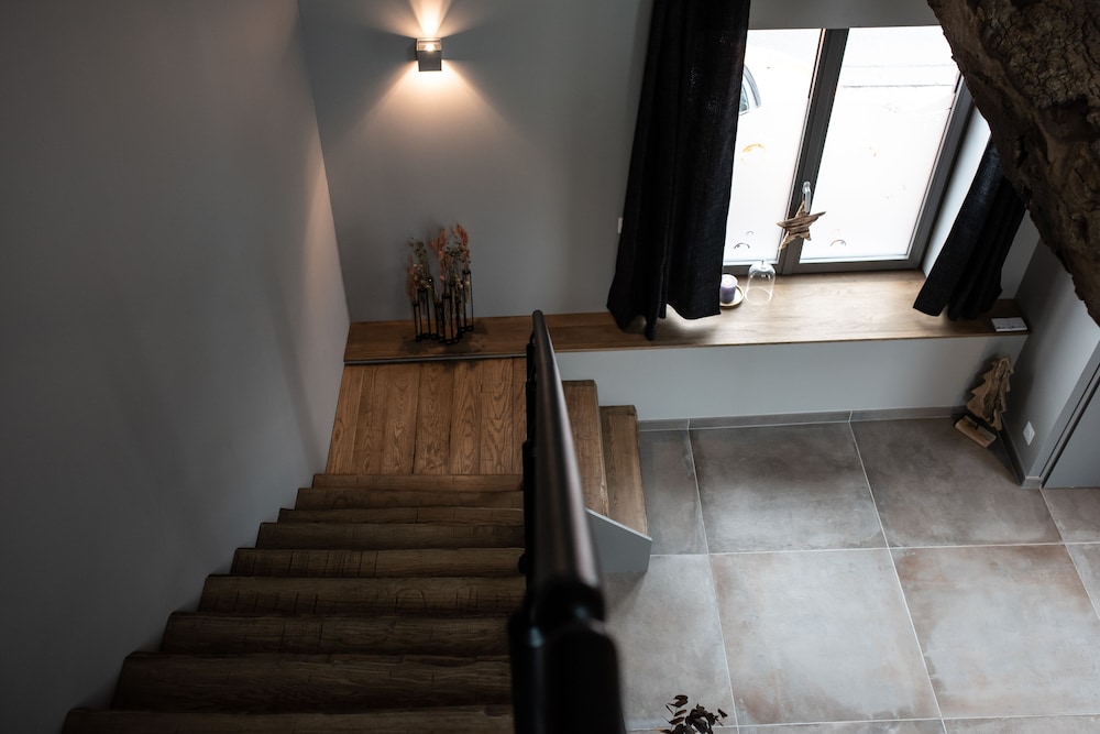 Deluxe Suite, Hot Tub - Photo 15