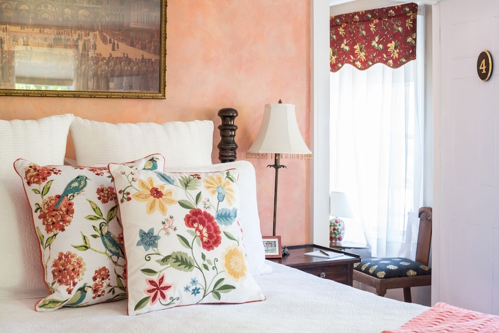 Beach Rose Room photo 2