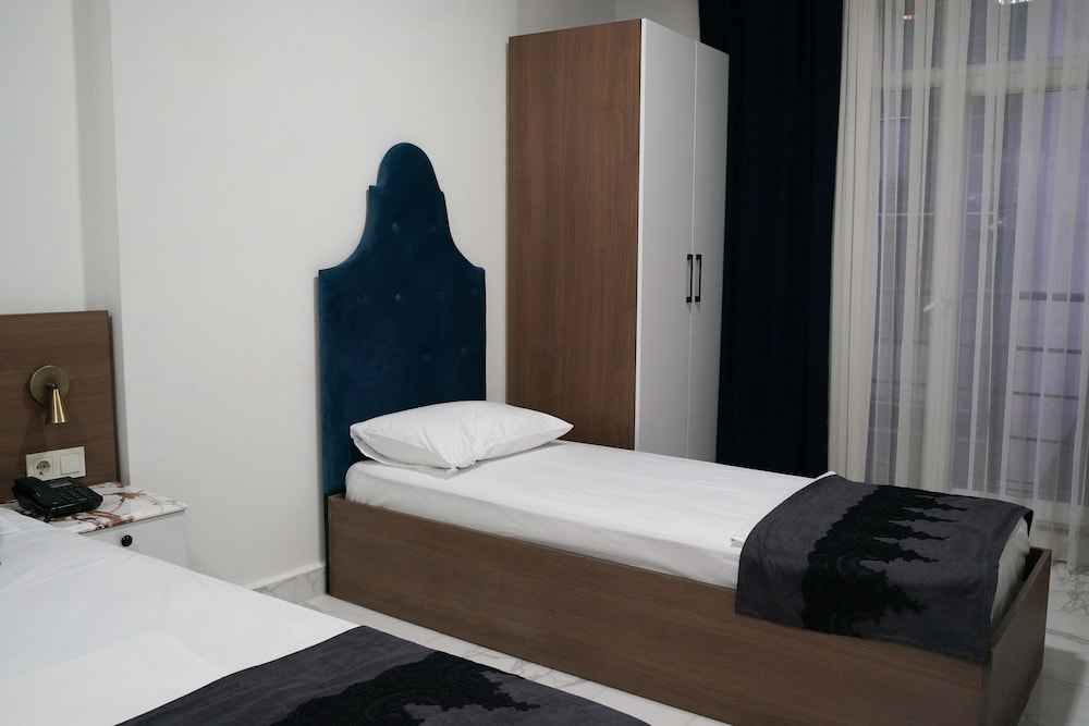 Standard Triple Room photo 2
