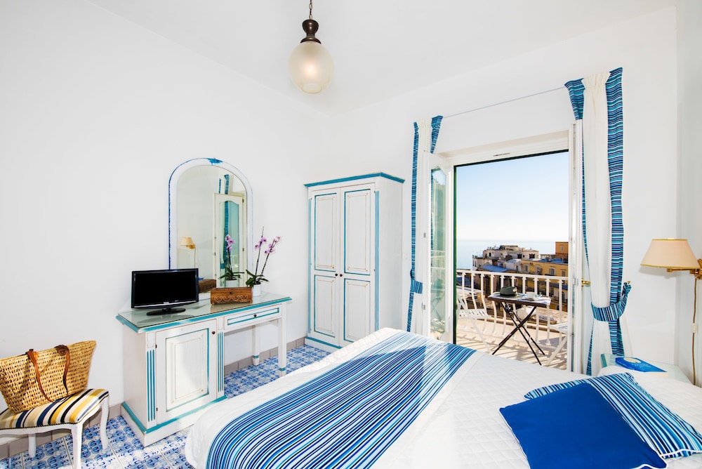Superior Double or Twin Room, Balcony photo 2