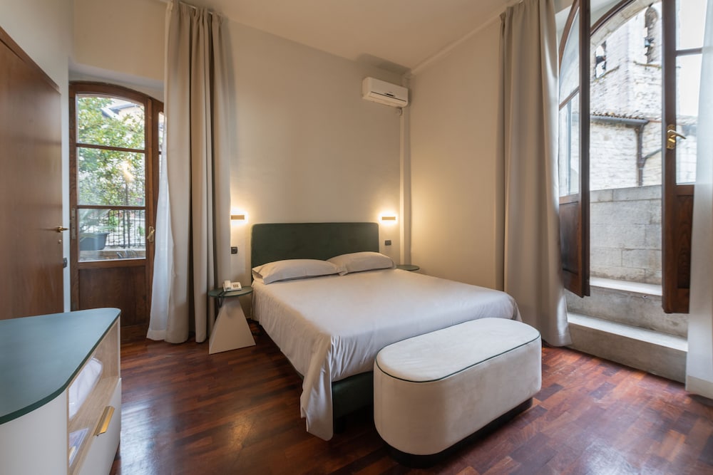 Deluxe Room, Terrace, City View