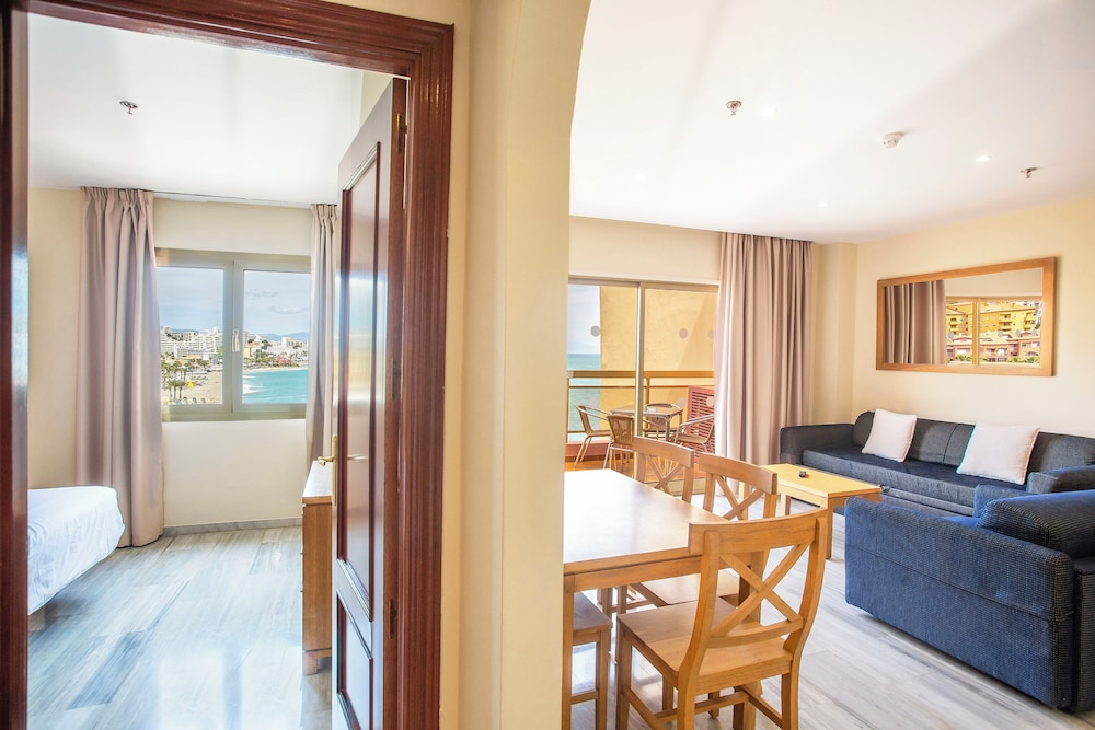 Family Apartment, 1 Bedroom, Terrace, Sea View - Photo 2