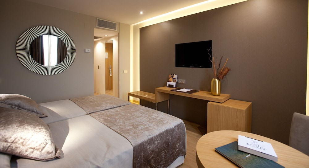 Double Room - Photo 2