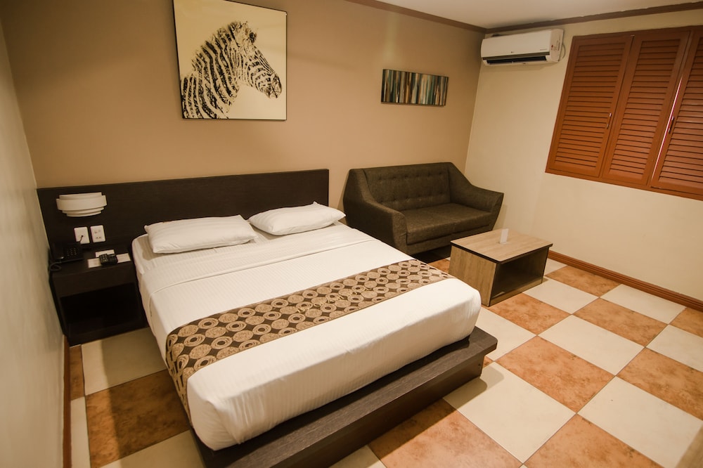 Deluxe Double Room, 1 Queen Bed, Non Smoking - Photo 10