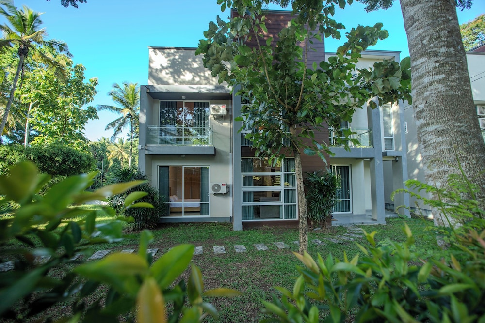 Superior Villa, Garden View