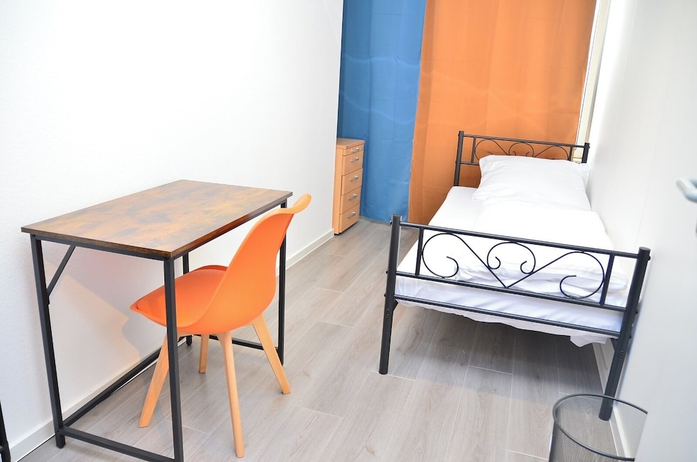 Single Room photo 2