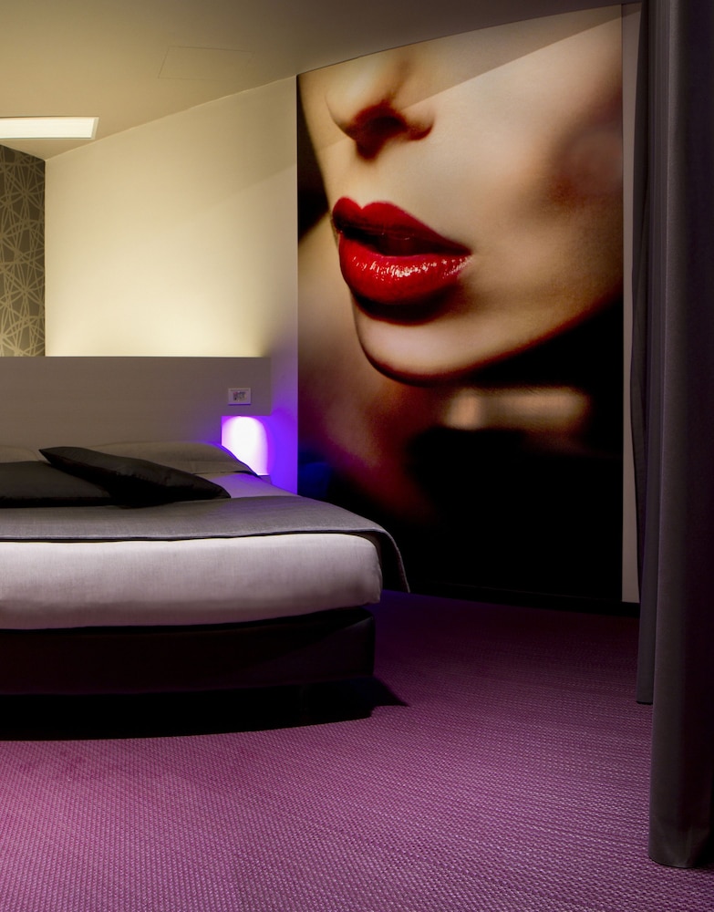 Deluxe Double Room (Diamond)