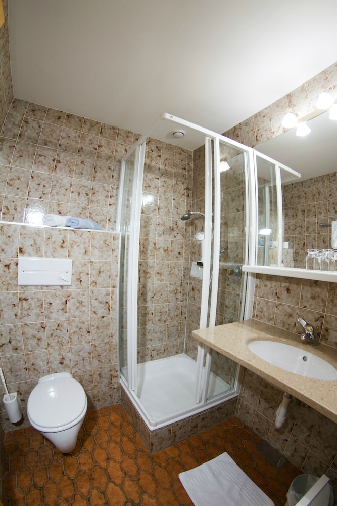 Double Room, Balcony, Lake View photo 2