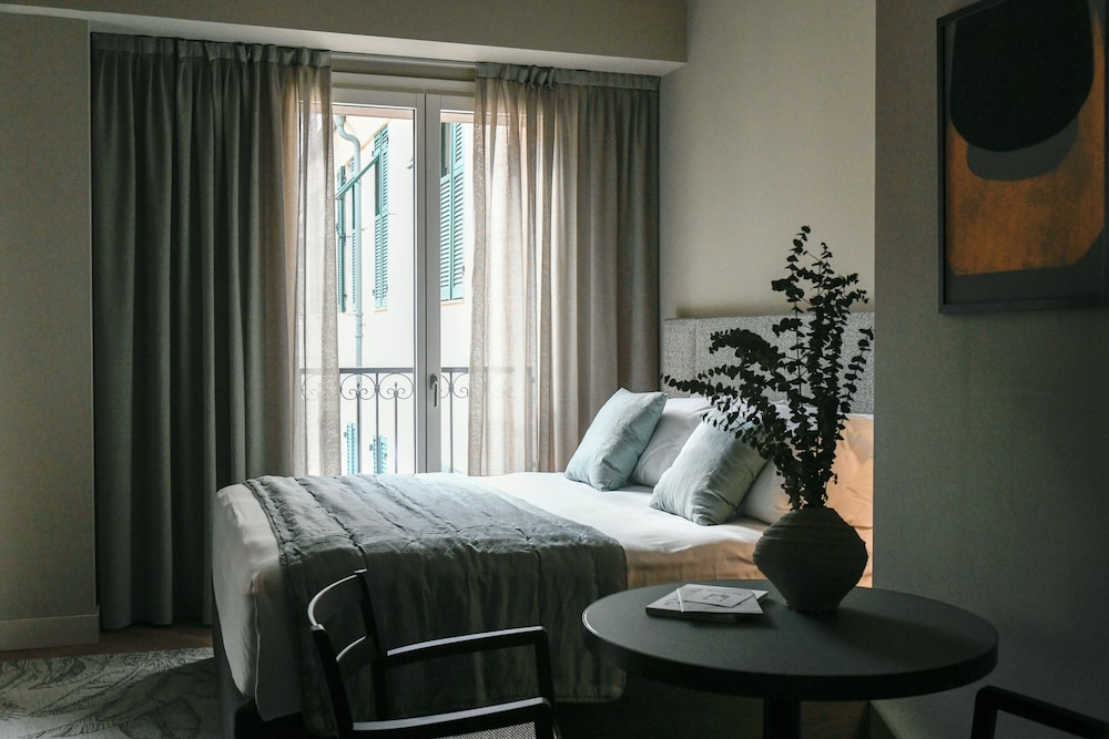 Double Room, City View