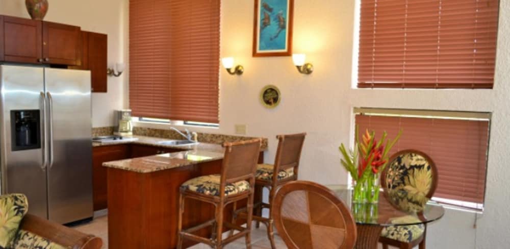 Las Sirenas by Mayan Princess Two Bedroom Family Suite (interconnecting rooms) photo 2