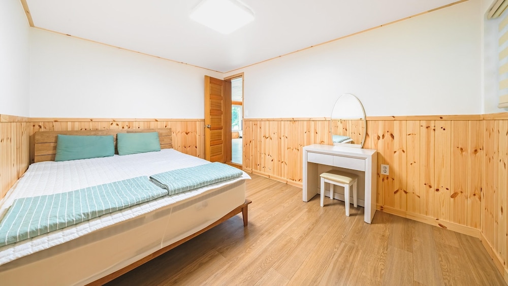 Basic Room, 2 Bedrooms (Jatnaeeumdong) - Photo 2