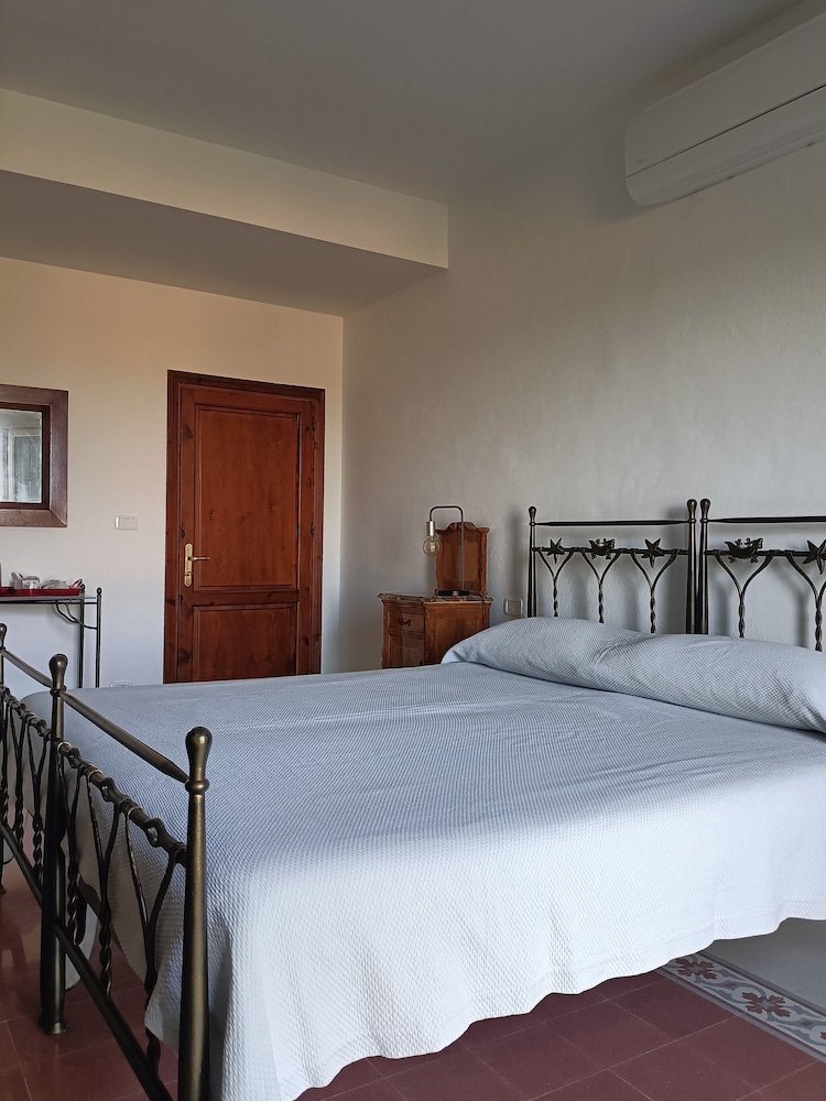 Superior Double or Twin Room, Garden View photo 1