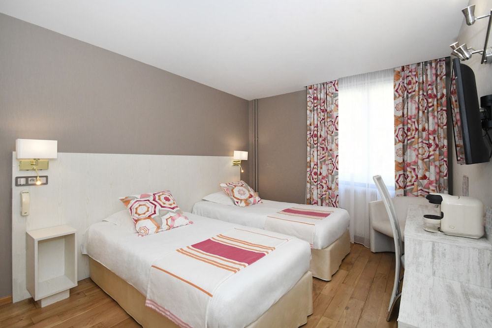 Superior Twin Room photo 3