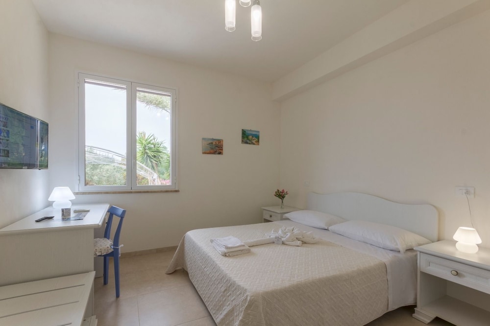 Comfort Room, Resort View