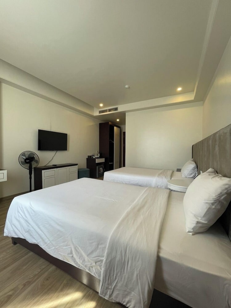 Deluxe Twin Room photo 1