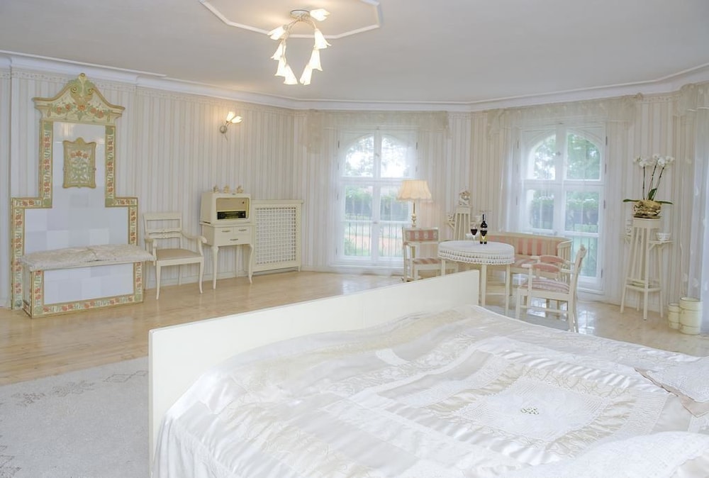 Suite photo 1