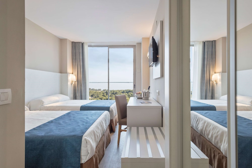 Double Room (1 Adult) photo 2