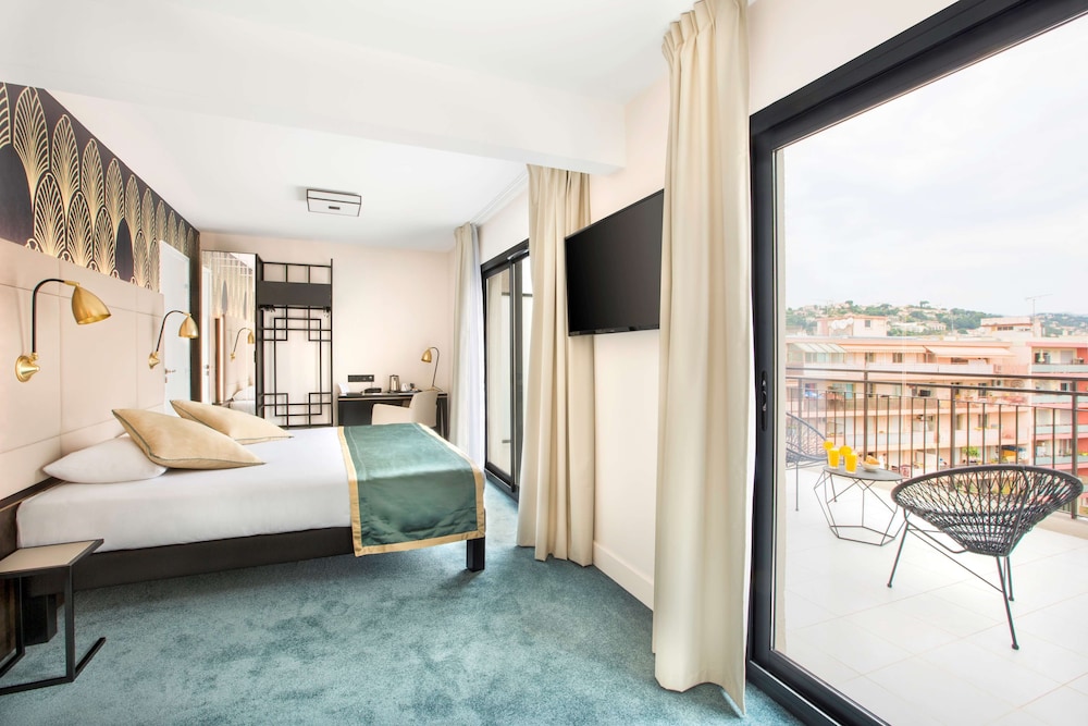 Superior Room, 1 Queen Bed, Non Smoking, Terrace (Twin bed on request) photo 1