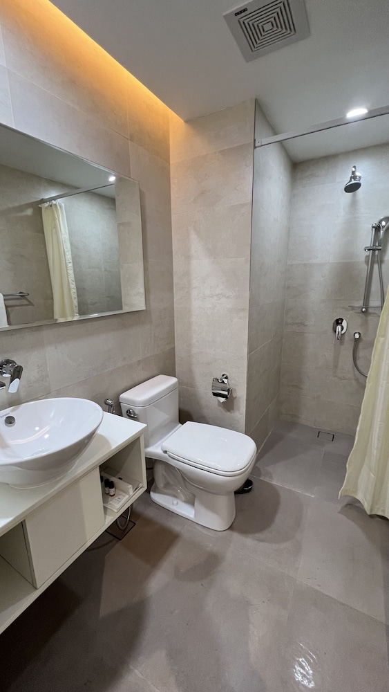 Deluxe Twin Room - Photo 6