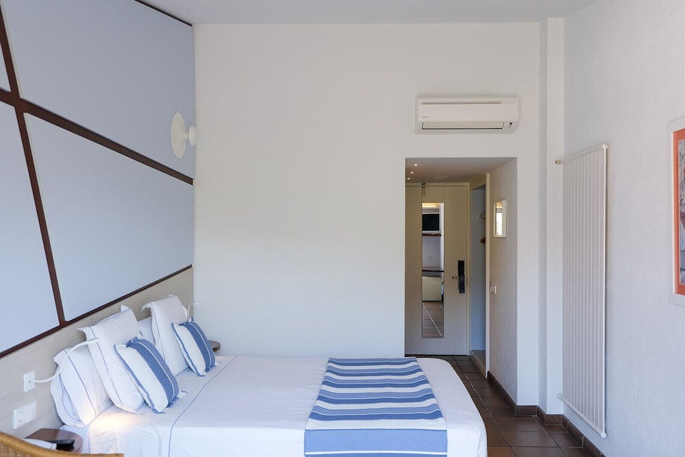 Superior Double Room, Balcony, City View photo 2