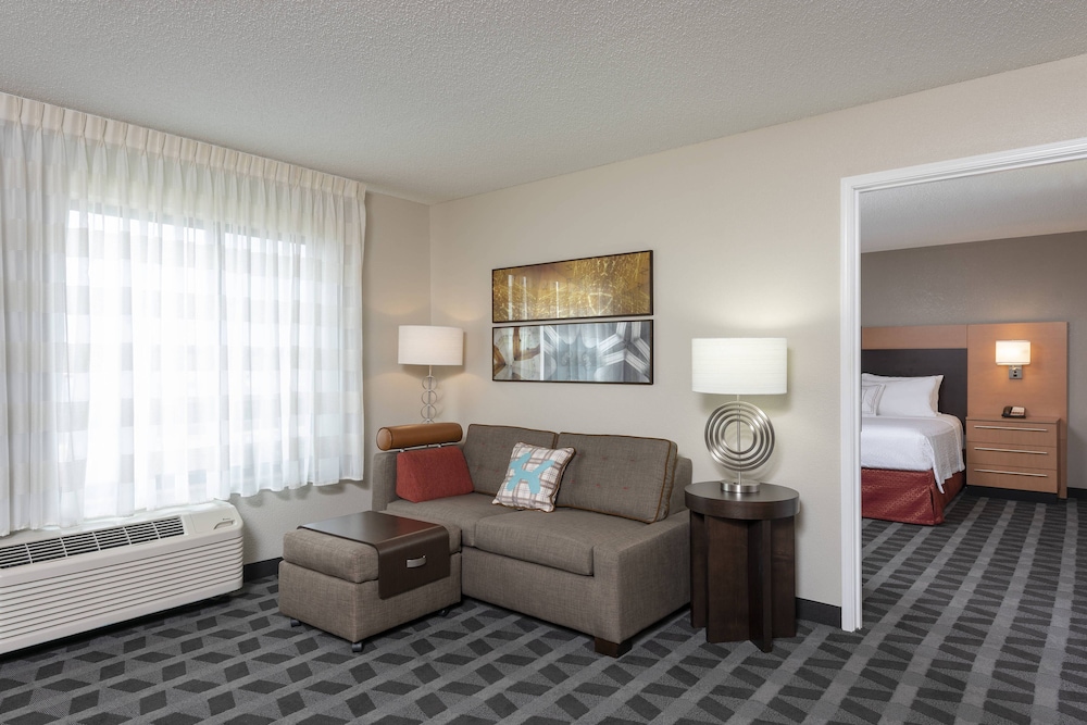 Suite, 1 Bedroom photo 2