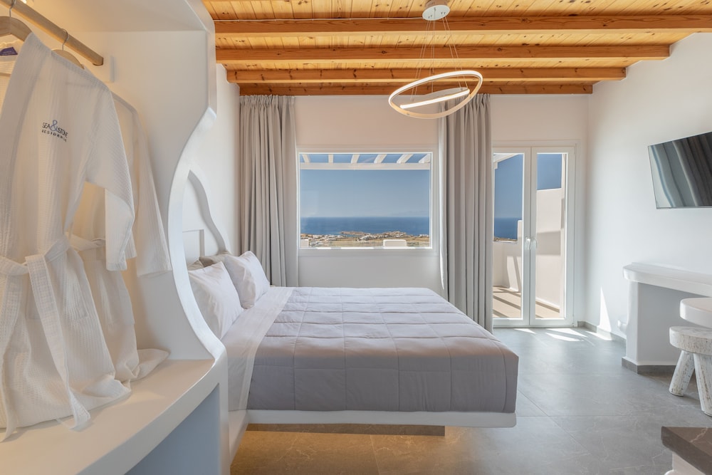 Honeymoon Suite, Sea View - Photo 13