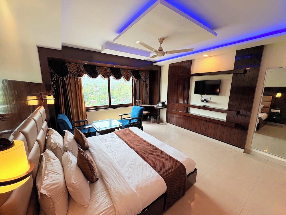 Executive Ganga View