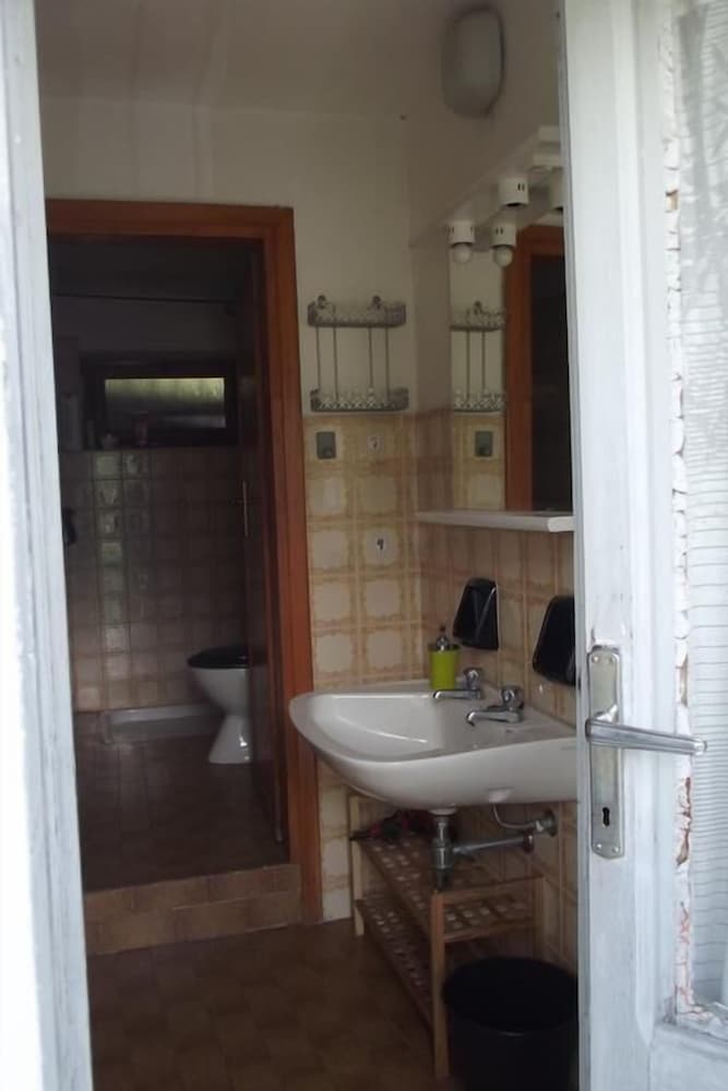 Quadruple Room, Non Smoking photo 2
