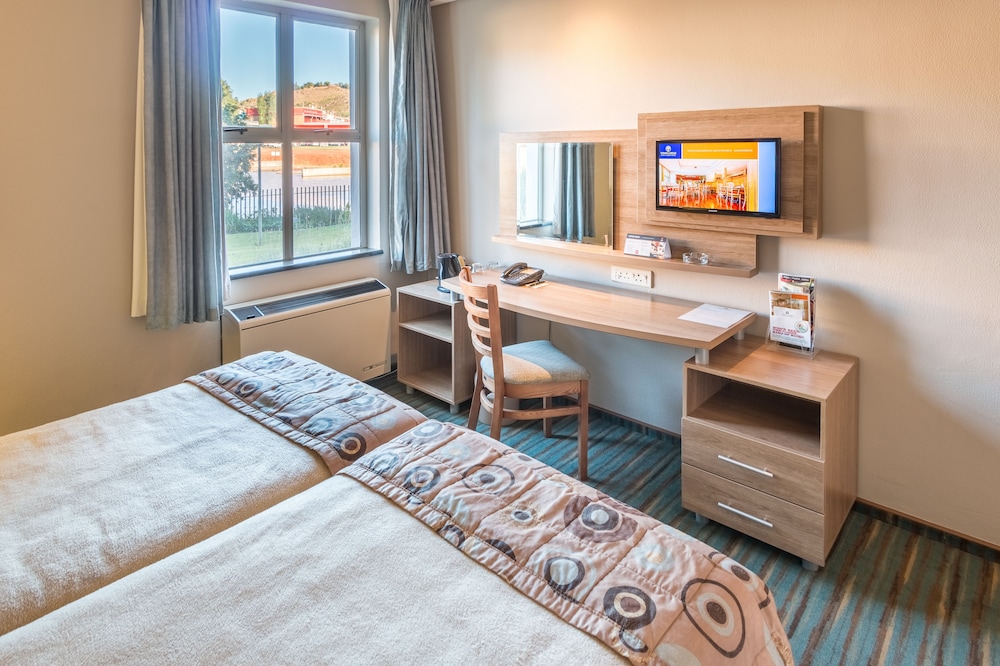 Twin Room, Non Smoking photo 1