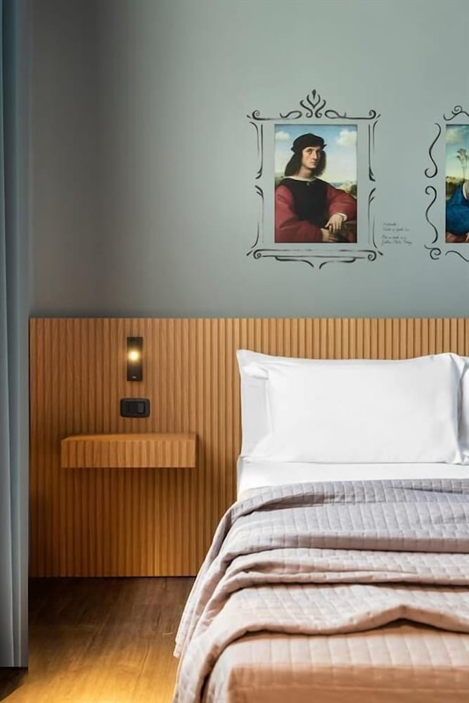 Small Standard Double or Twin Room photo 3