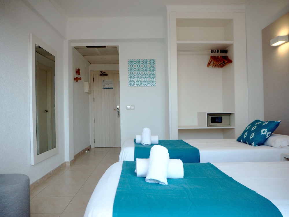Double Room - Photo 6