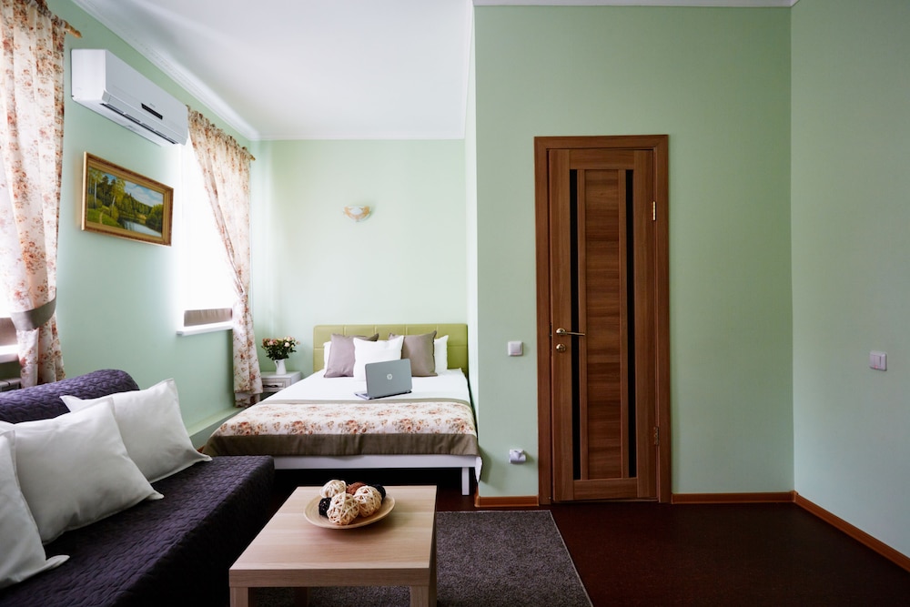 Superior Single Room, 1 Queen Bed