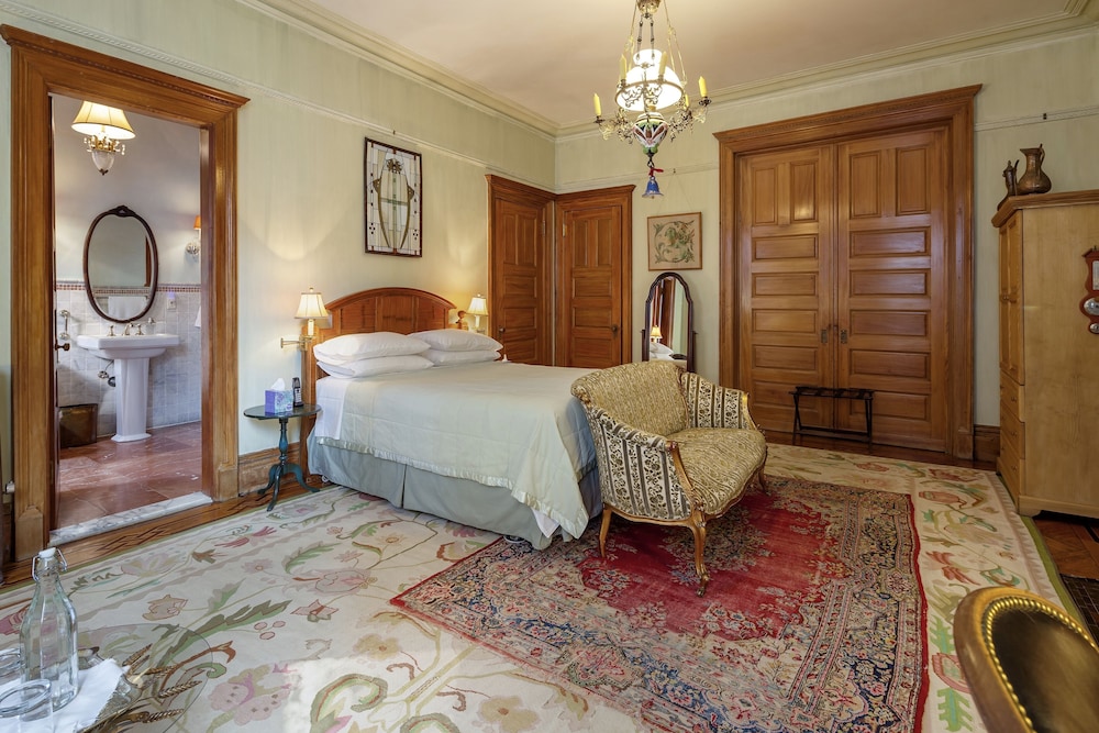 Luxury Suite, 1 Queen Bed photo 1