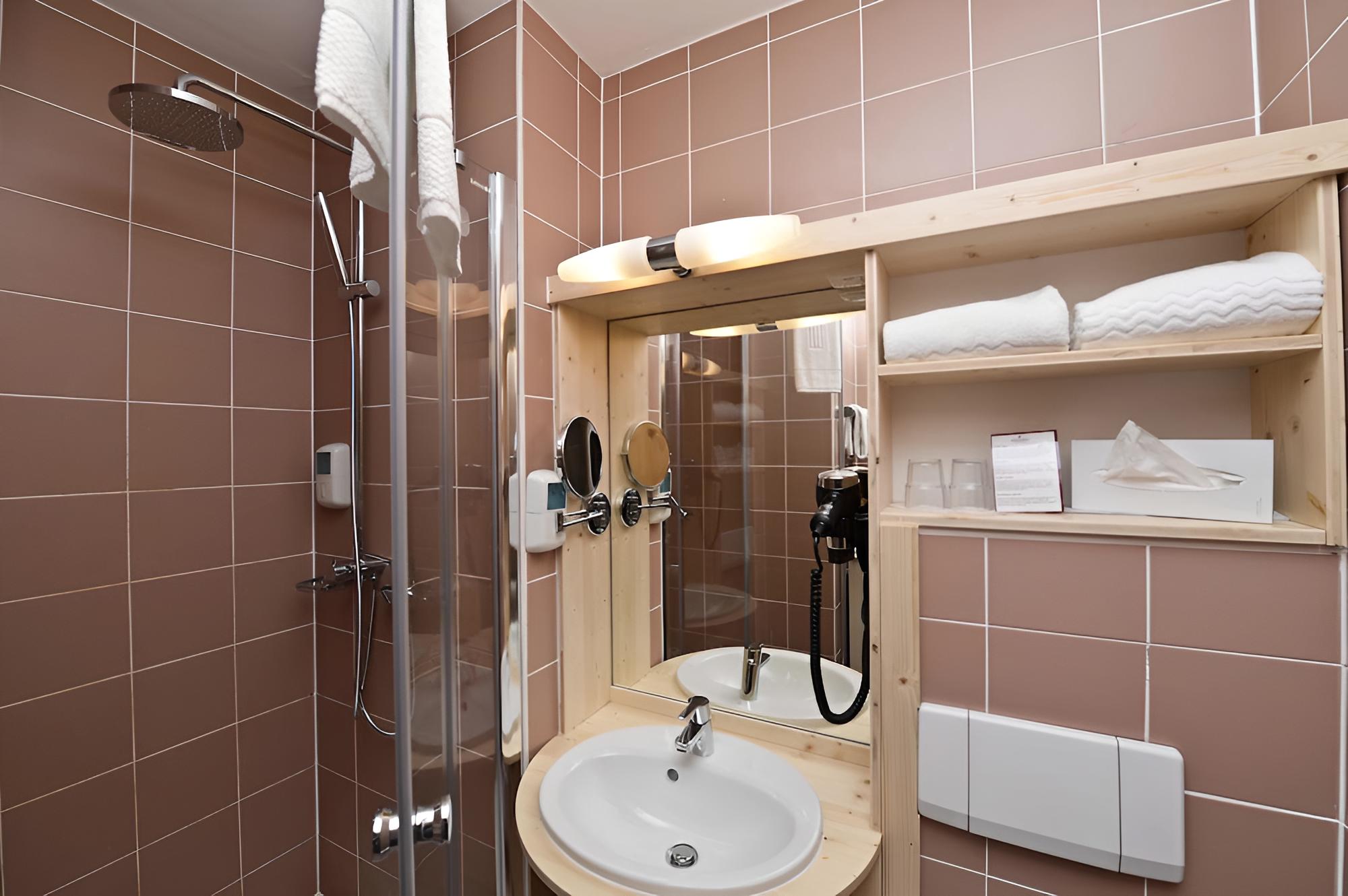 Single Room photo 2