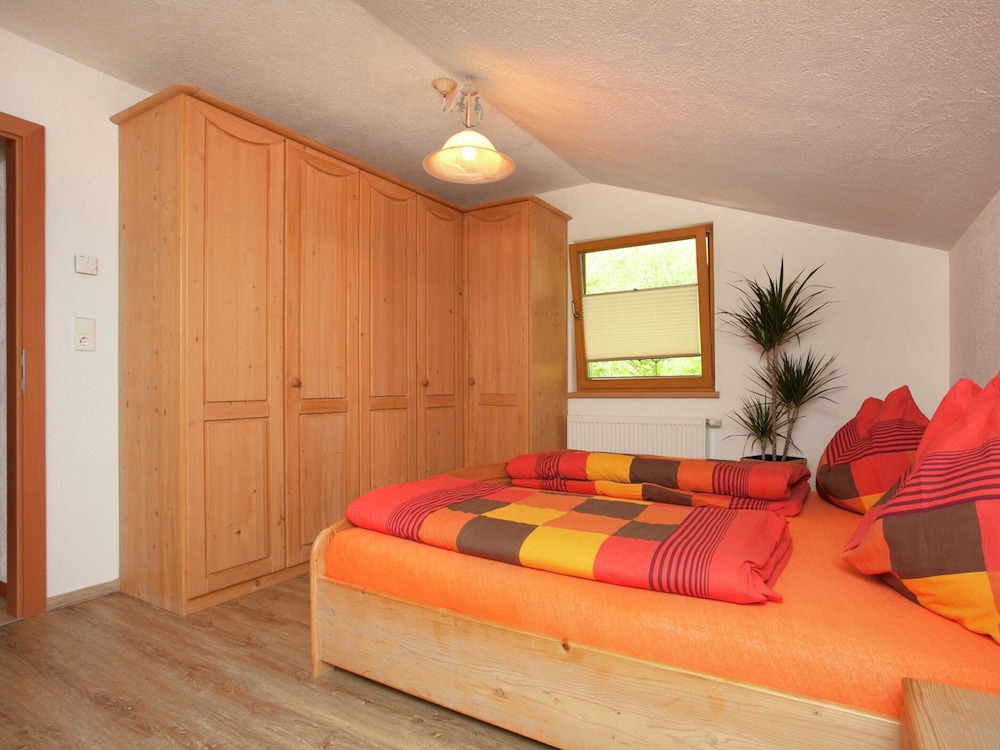 Classic Apartment, 3 Bedrooms photo 1