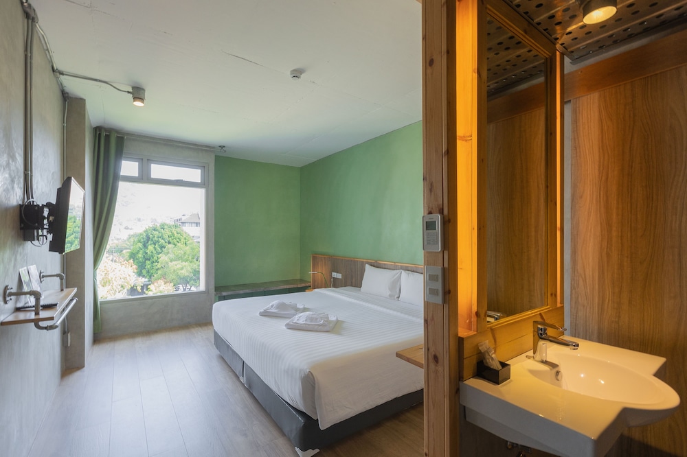 Deluxe Double Room - Photo 5